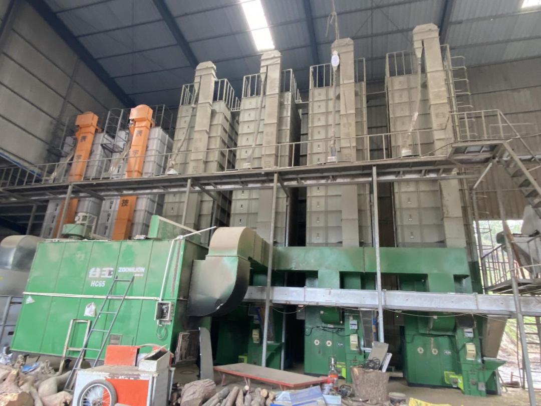 告别打工重回自产自销农村生活,告别家乡去打工挣钱回来过年