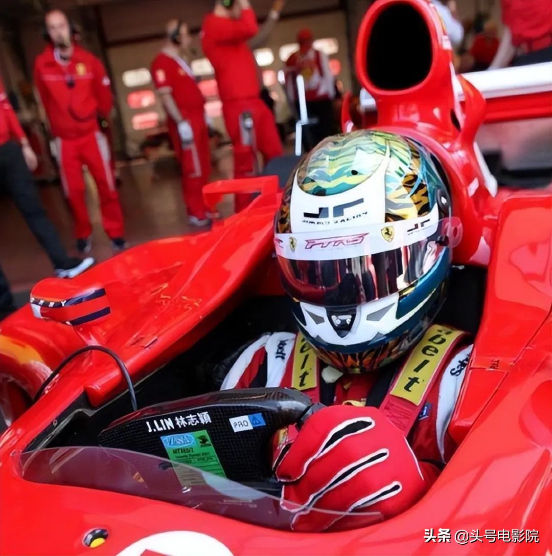 林志颖是开什么车出车祸的,林志颖是不是之前也出过车祸