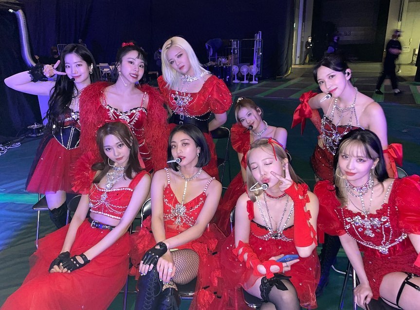 twice金多贤新造型,twice机场穿搭金多贤