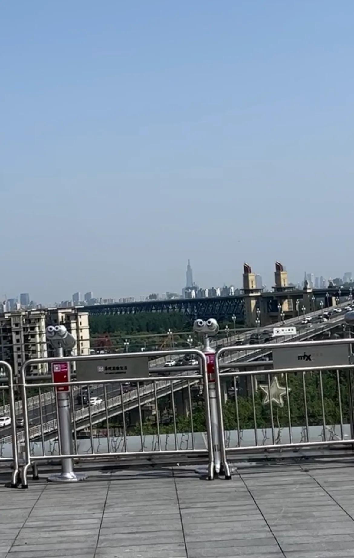 长江大桥风景优美,长江大桥最佳观景地看日出