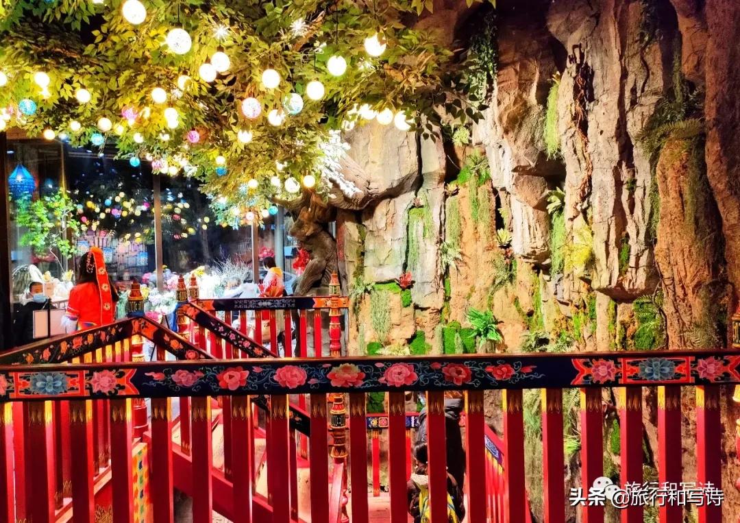 坐啥车去黑石礁西域风情古街,老大连黑石礁夜市