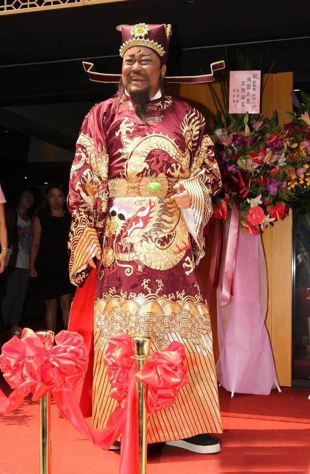 真假包公中展昭遇见假包拯公孙策,包青天之七侠五义公孙策与展昭