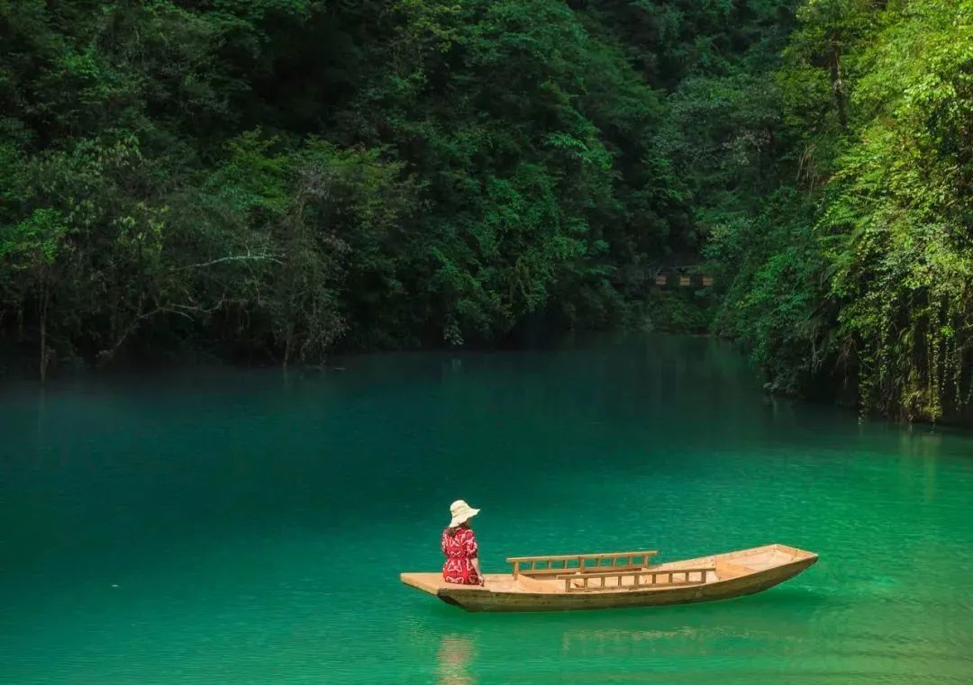 湖北恩施夏季热吗,湖北恩施人间仙境图片