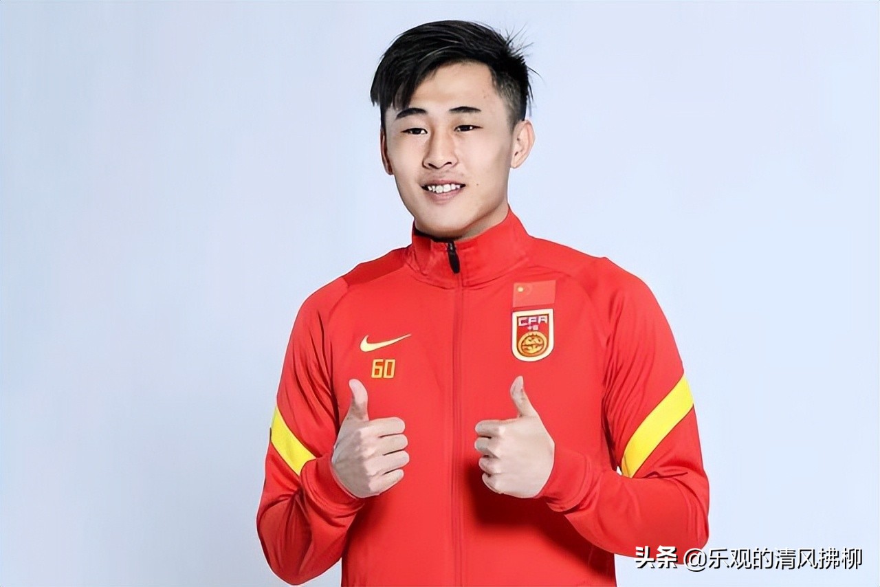 国足雄起，一比一战平沙特，事实证明挨骂才是动力