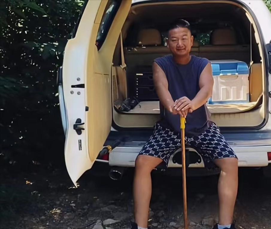 网红阿giao真实收入,阿giao直播被怼崩溃