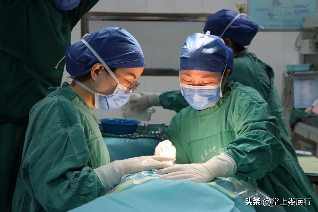 娄星“医星”周辉红：“医”心向*党**践初心