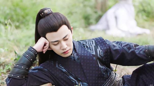 同一张脸差别可以有多大？一眼万年和丑爆屏幕全看造型师