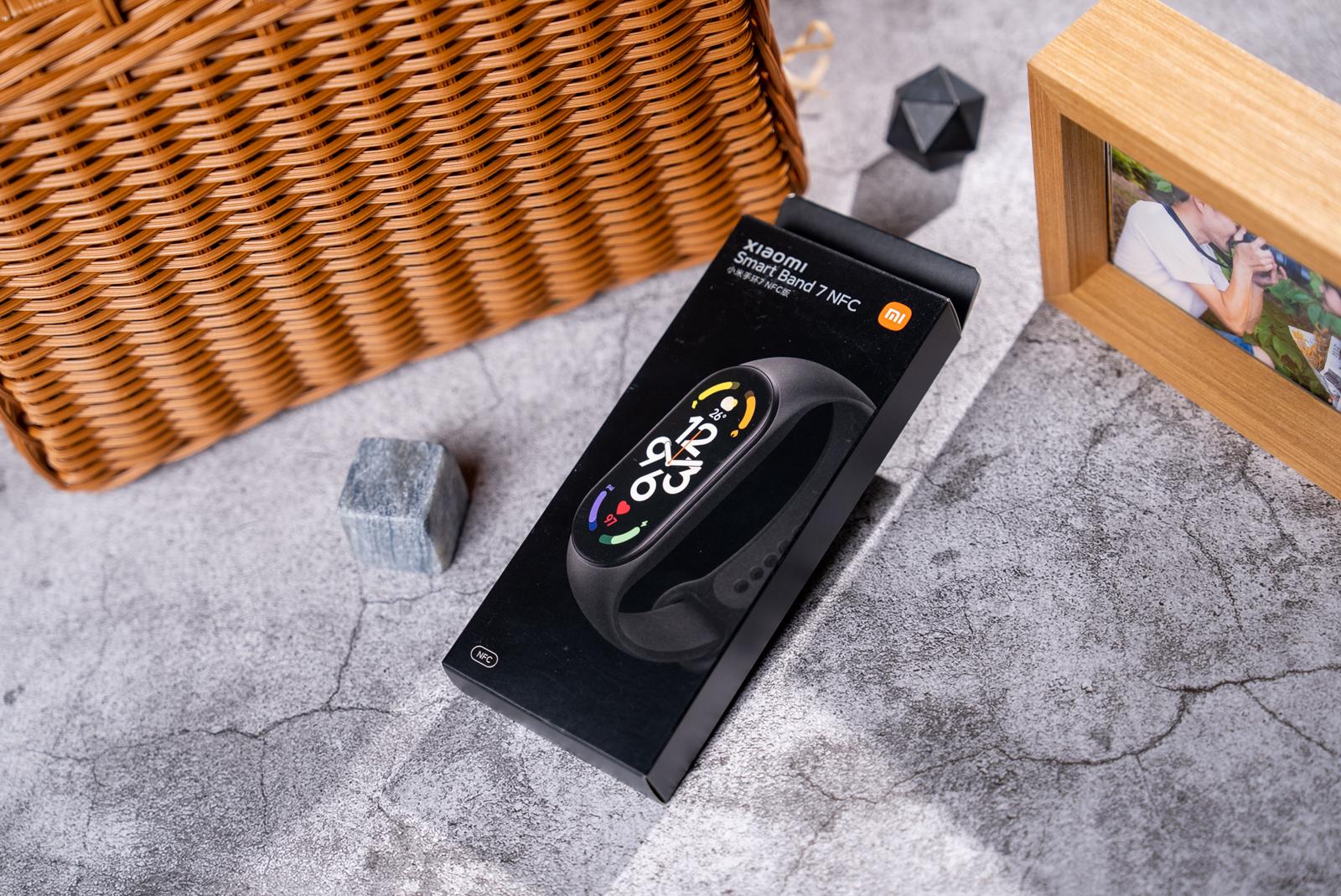 小米手环7nfc华为手环8nfc对比,小米手环7nfc同步微信步数