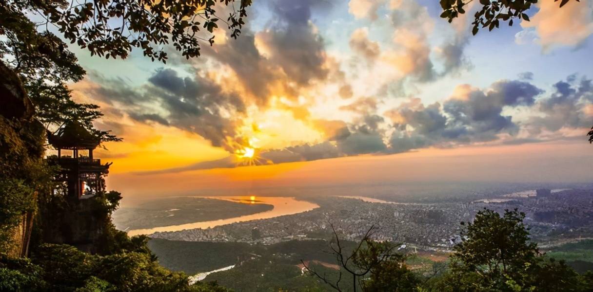 广西第一县争夺战：桂平与平果，到底谁的综合实力强？