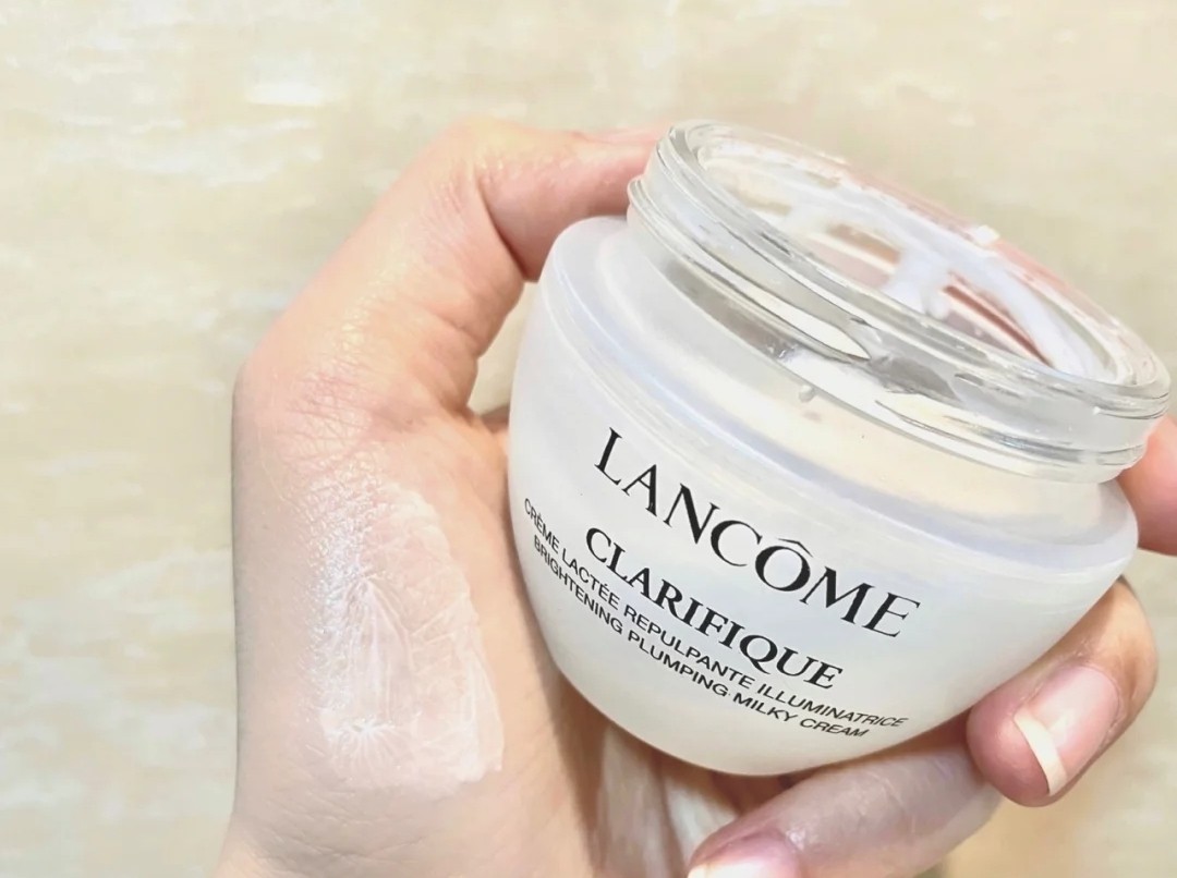 “千元级”的高端面霜怎么选？兰蔻美白提亮，资生堂紧致抗老