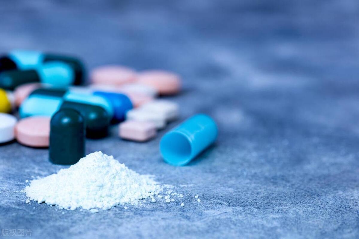 哪些药物可能诱发或加重银屑病,哪些药物可能会诱发或加重银屑病