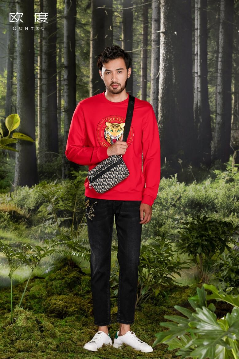 新年有没有没买新衣服的,过年你有新衣服吗