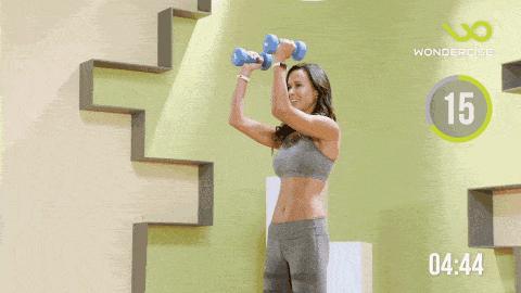 哑铃手臂训练七个动作简单方便,适合在家练习手臂的哑铃动作