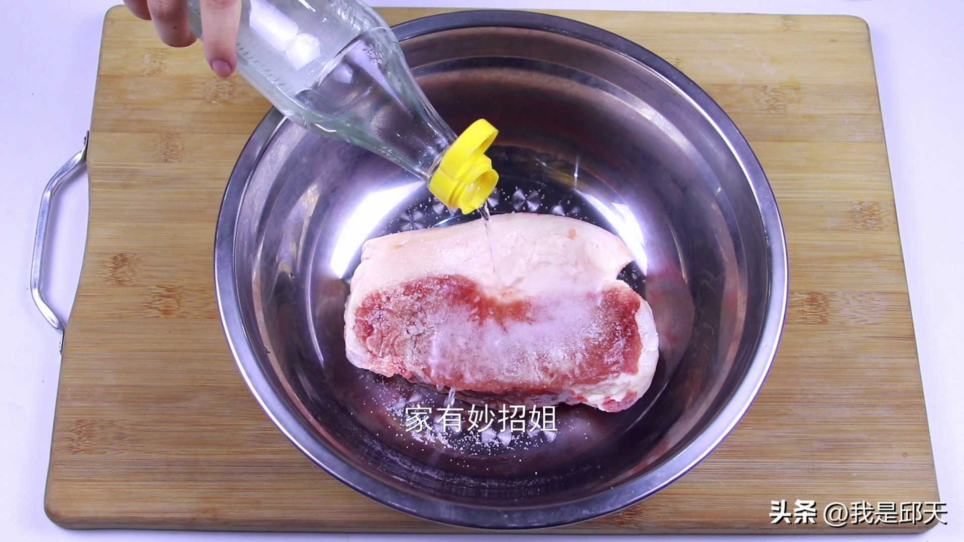 冰箱的冻肉怎么解冻最快的方法,冰箱冷冻的肉如何三分钟迅速解冻