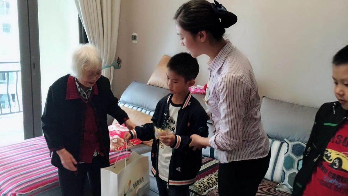 打造家门口“幸福港”碧桂园多措并举探索“物业+养老”新模式