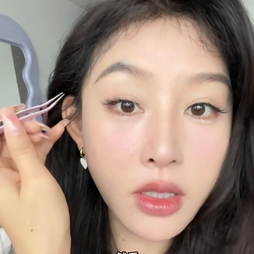 第一次自己尝试假睫毛,第一次尝试狐系假睫毛