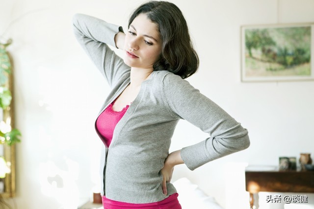 女性检查出子宫肌瘤，3类食物尽量少吃点，不然肌瘤容易越长越大