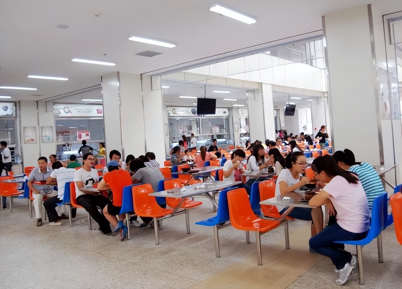 学校食堂出现一些奇葩菜,大学食堂十大怪菜