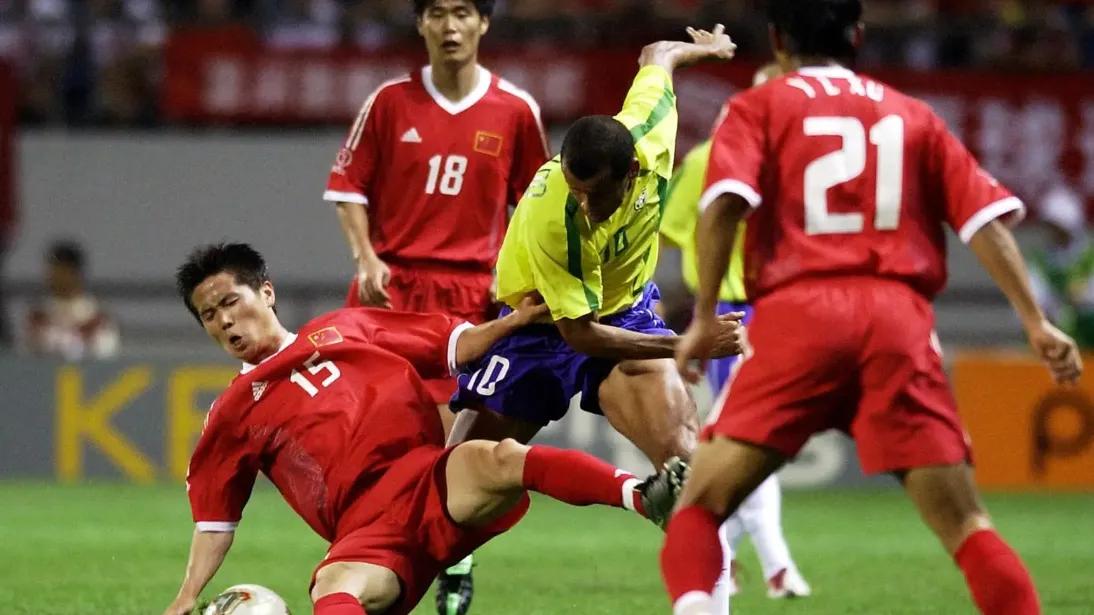 足球记忆-中国队参加02年世界杯那年我上高中