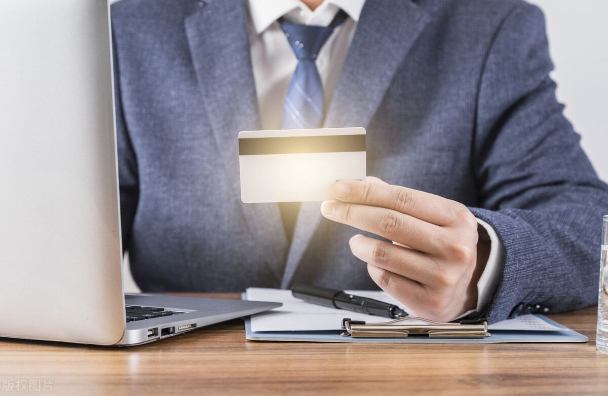 中国为什么使用支付宝和微信支付 (美国为何没有支付宝和微信支付)