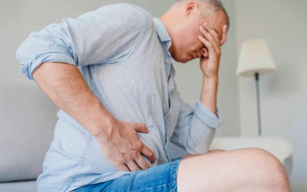 大便前头干硬后头软粘的原因,大便前头干硬后软是什么原因