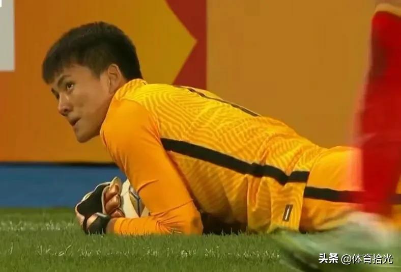 艾菲尔丁一战成名,艾菲尔丁踢沙特助攻