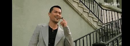 美胸女子怎样发动机