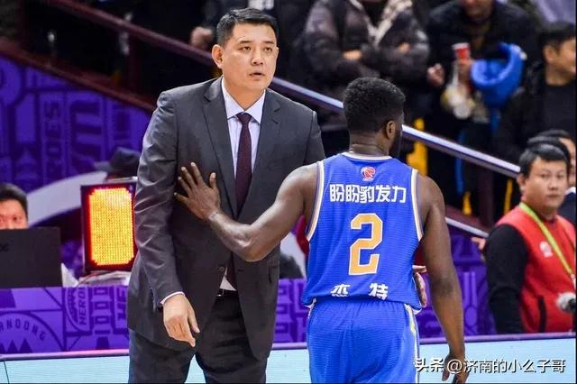 杨毅说巩晓彬江湖地位,杨毅评价巩晓彬和丁彦雨航