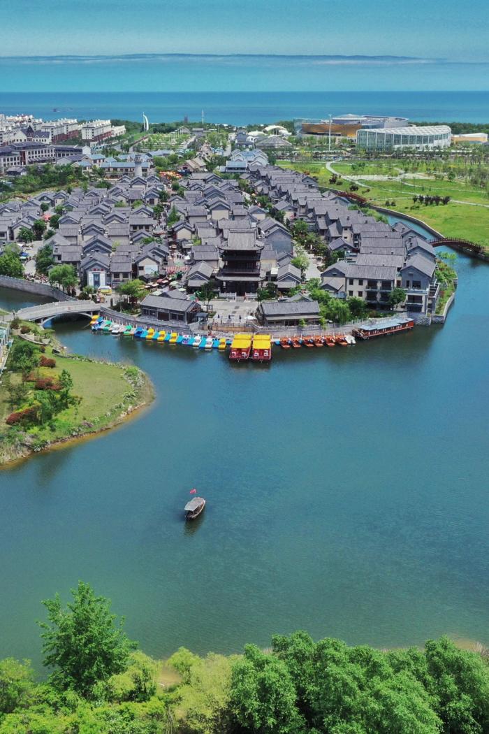 美！青山绿水间，留下一抹齐鲁红！