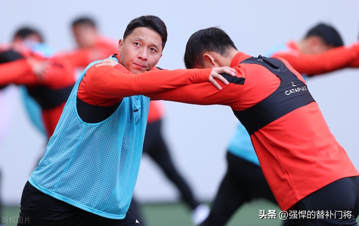 中超新军签下两大国脚,中超上海海港最新引援消息