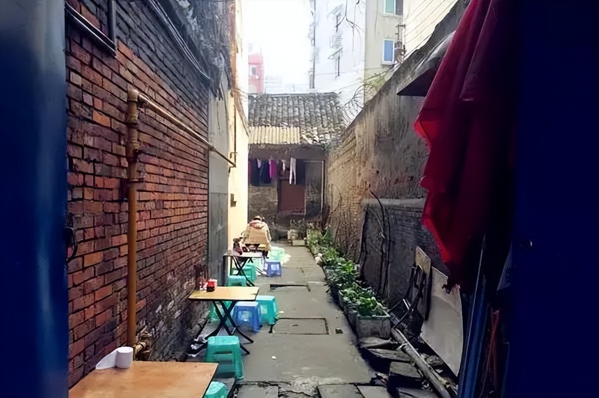 烂偏偏冷锅串串成都店,烂偏偏冷锅串串德阳店