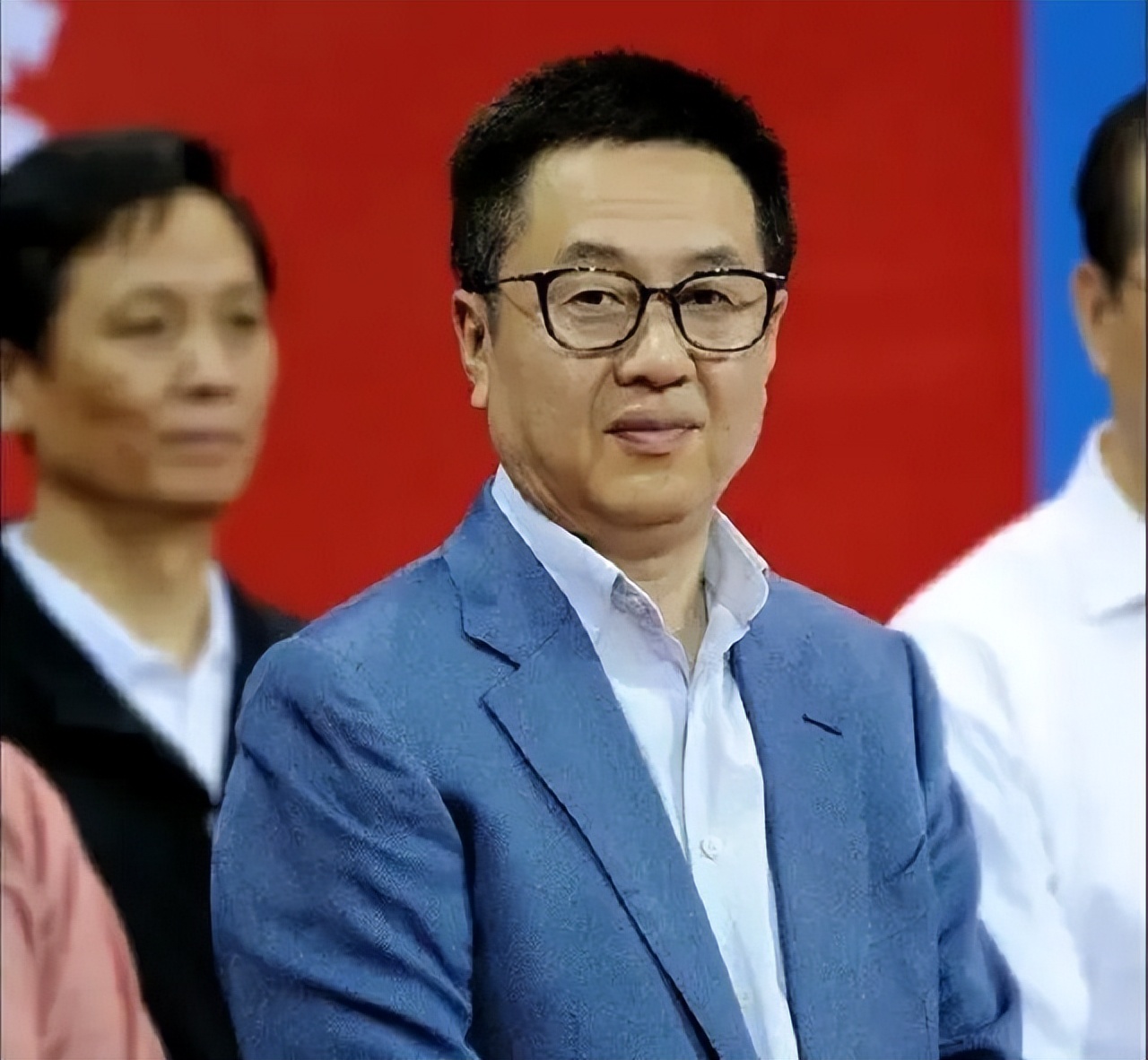 女乒郭跃为何被开除,女乒教练施之皓