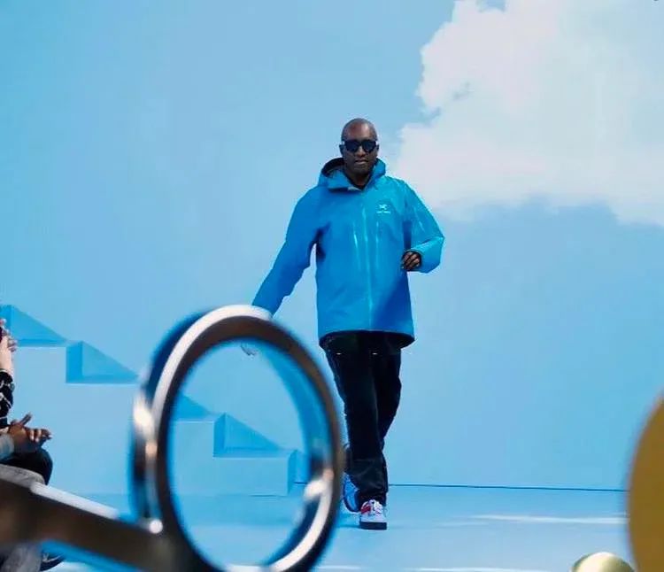 始祖鸟比肩爱马仕,始祖鸟产品定位高端