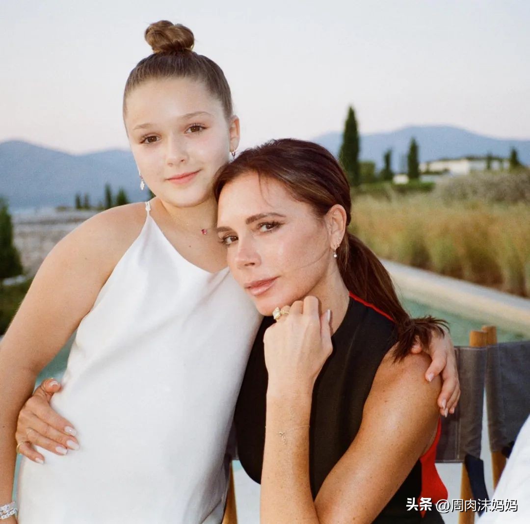 年轻贝克汉姆孩子,贝克汉姆女儿出门不带腿