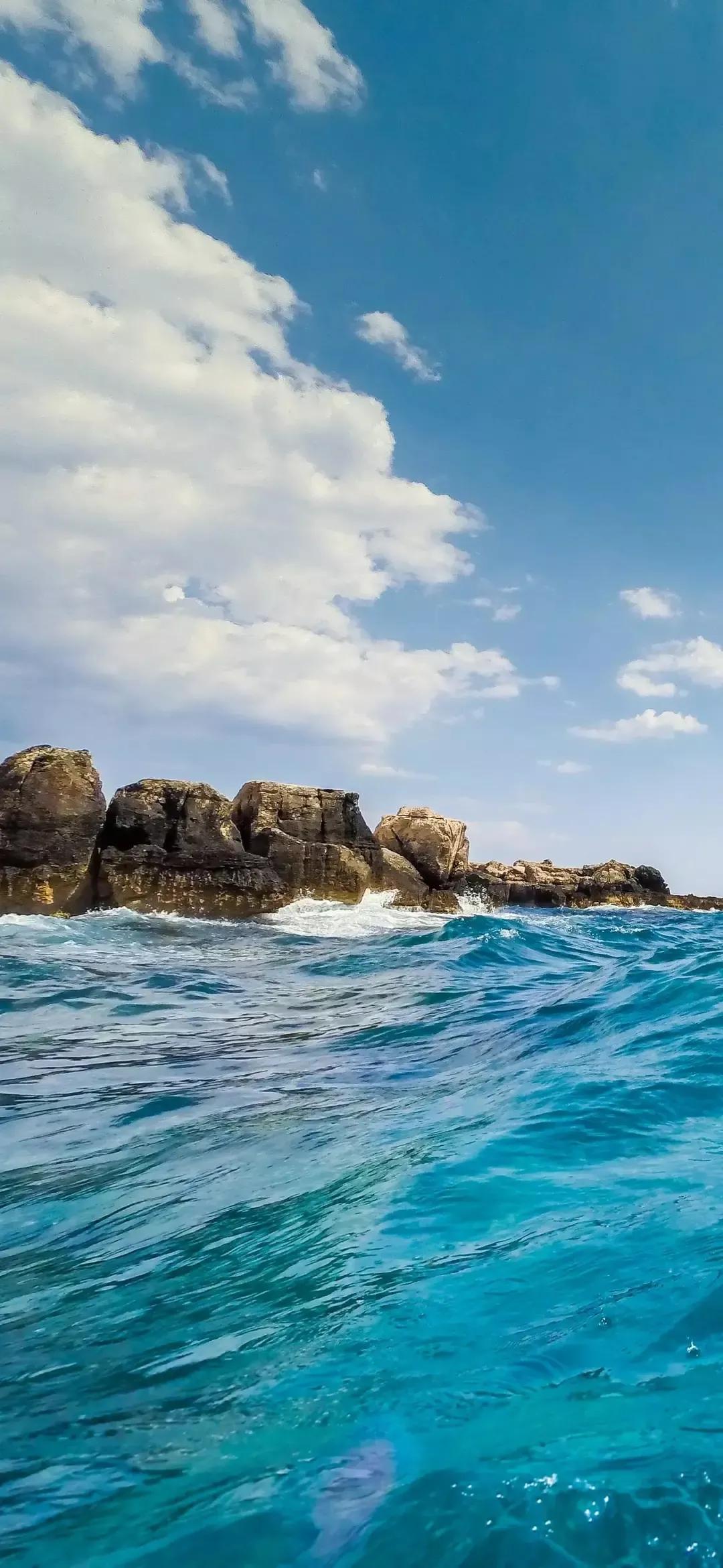 大海壁纸｜大海边，守候朝霞，聆听海浪的乐章