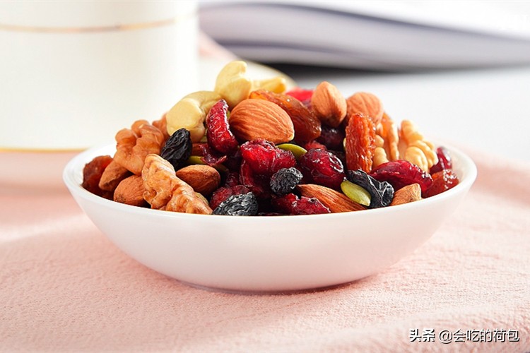 夏天出汗多吃什么补充营养,夏天容易出汗吃什么保健品