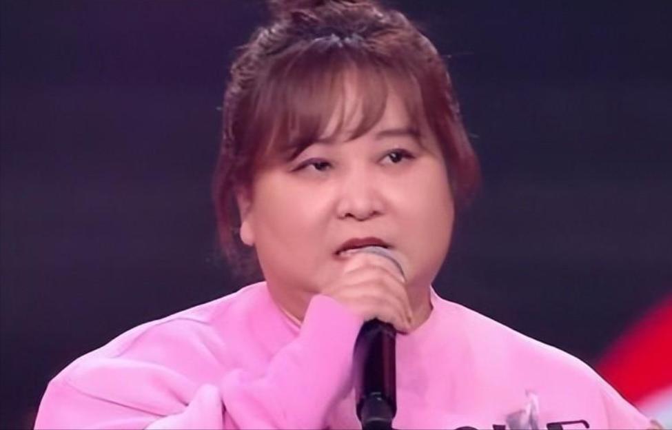 贾玲减肥前后的对比照片,贾玲减肥近照曝光