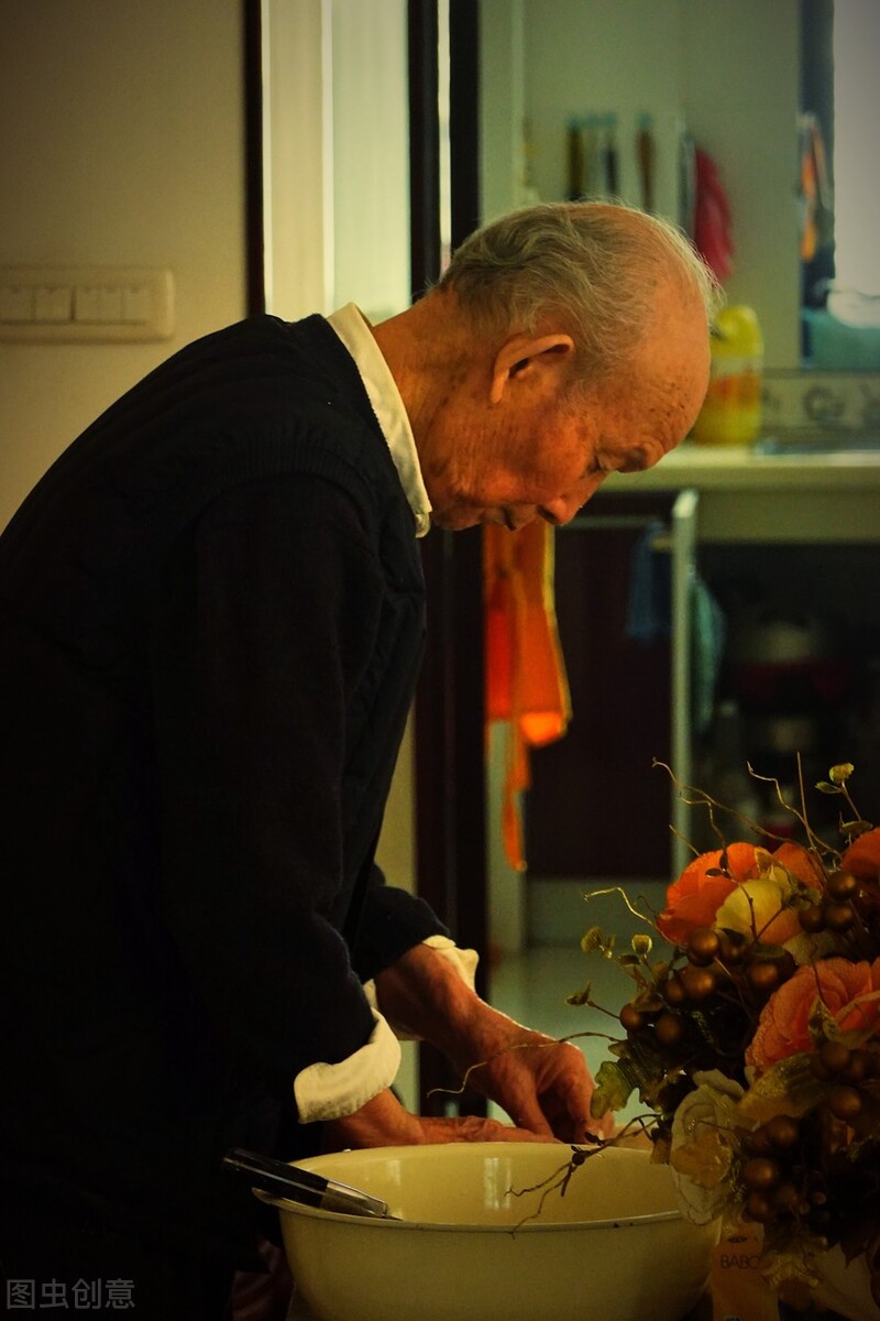 独生子女怎么照顾双方父母,独生女结婚后怎么照顾父母