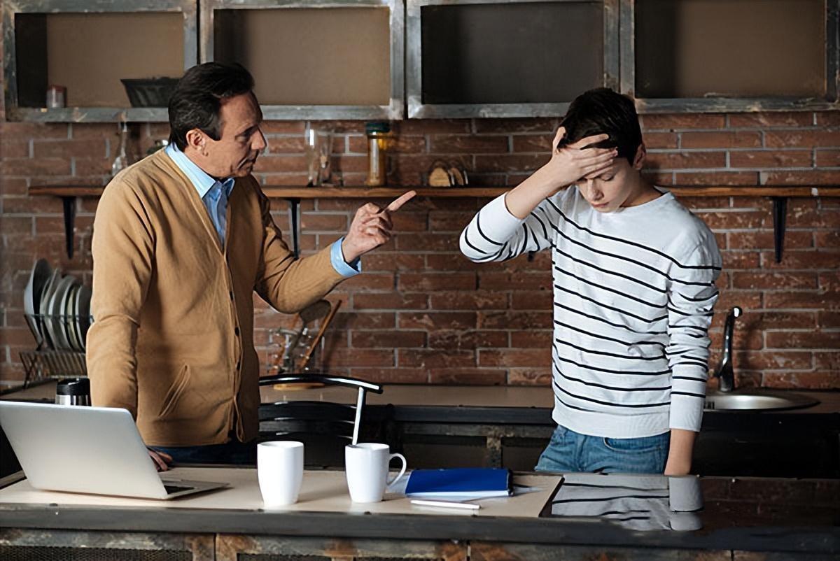 为什么孩子会对父母彻底绝望,当孩子逐渐对父母冷漠寒心