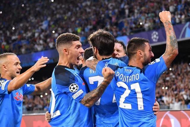 足球产业风险因素,外部环境对恒大财务危机的影响