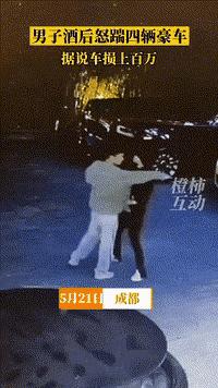 一七年让代购买的漫画，昨天联系我说他出来了，问我书还要不要