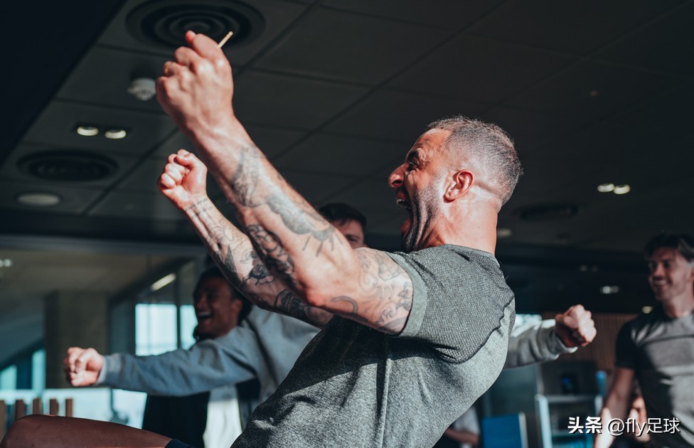 曼城再拿英超冠军就是几冠王了,曼城连续两年英超冠军