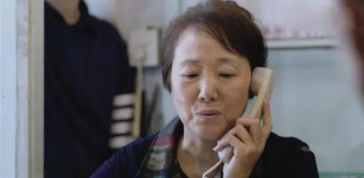 52岁演少女,借拍戏之名行咸猪手,影视圈这些畸形现象,该改改了