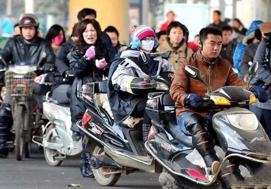 雅迪和爱玛电动车哪个前景更好,雅迪爱玛电动车价格一览表