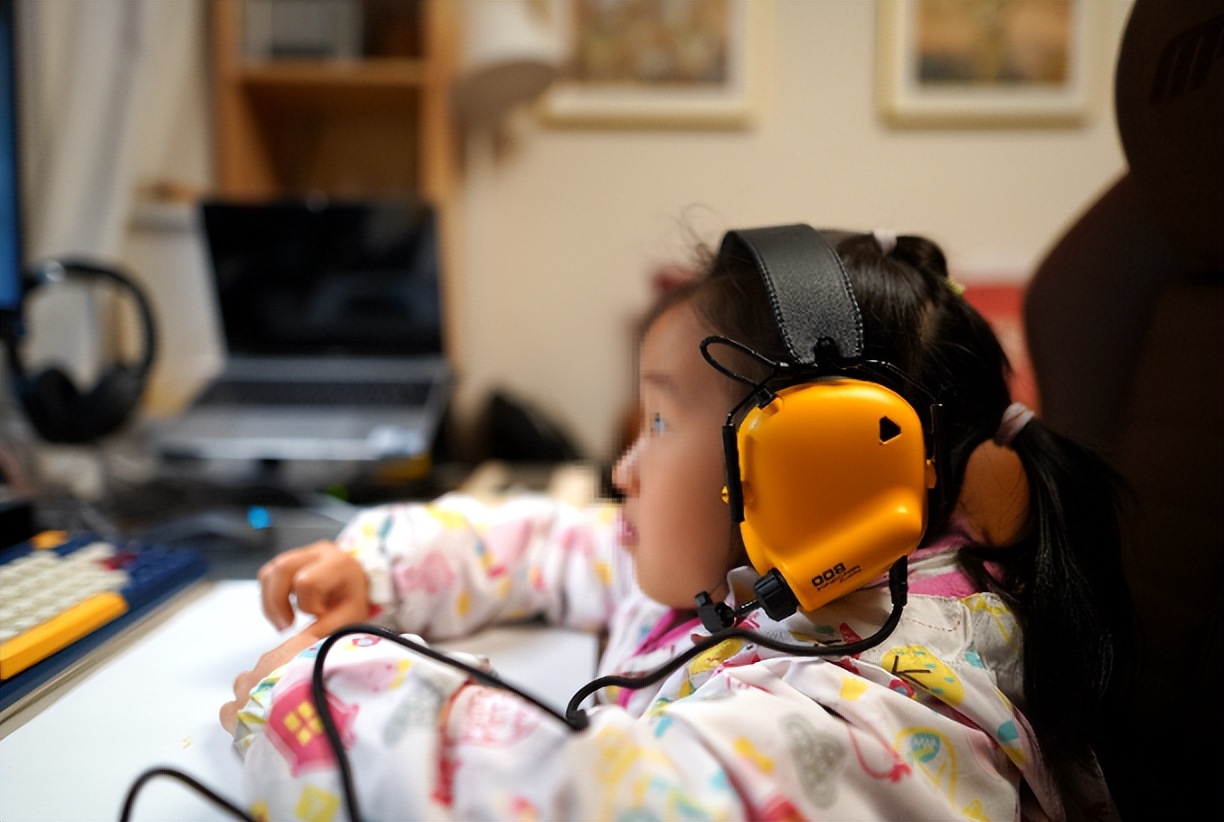 教你如何选择适合自己的耳机,桌面耳机