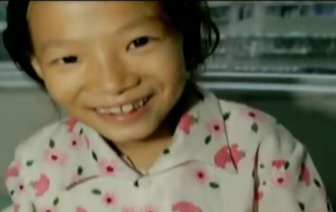 2005年，四川八岁女孩身患白血病，自愿放弃治疗，安排自己的后事