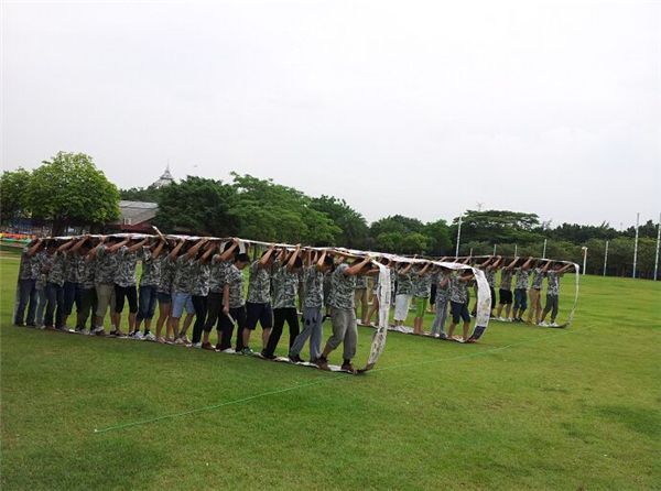 适合年轻人玩的团建小游戏,适合团建的小游戏冷门