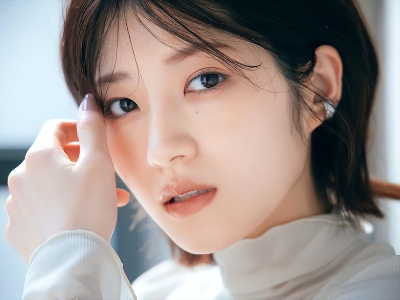 底妆斑驳卡粉不服帖是什么原因,底妆怎么画才会服帖不卡粉斑驳