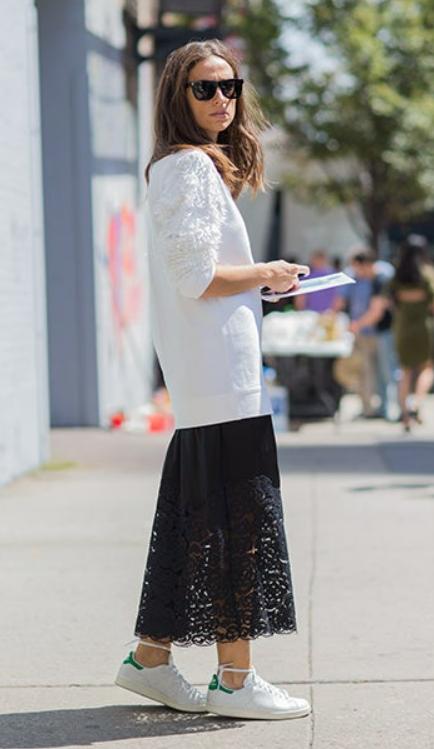 夏季t恤穿搭不塞裤子穿法,短袖t恤的穿搭小技巧