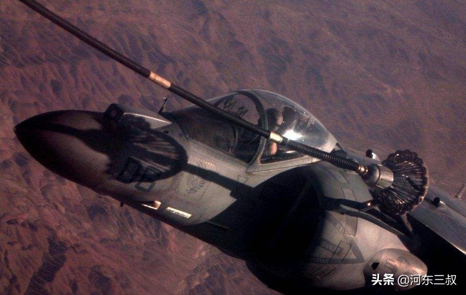 英国航母单兵飞行器,小鹰级航母舰载机